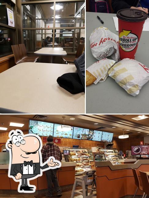 L'intérieur de Tim Hortons