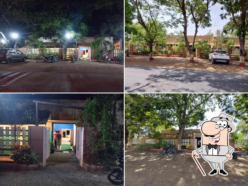 Hotel Venketesh Family Restaurant & Beer bar