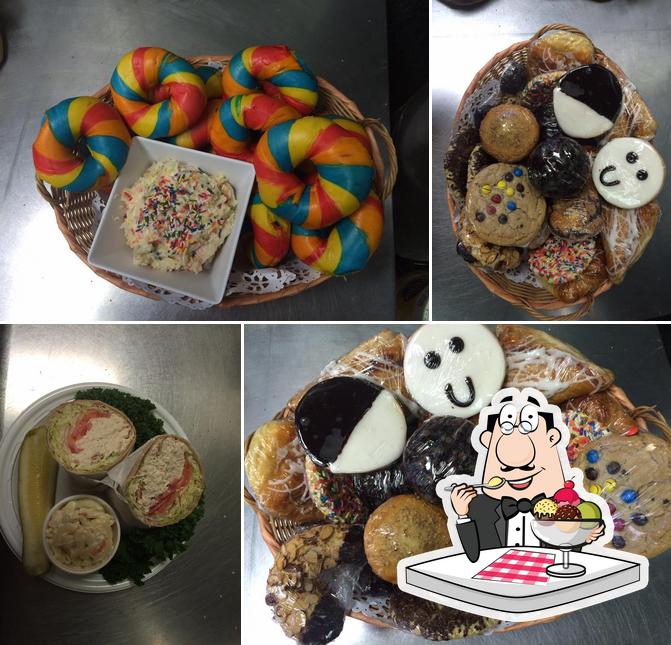 The Bagel Hut, 525 Fulton St in Farmingdale Restaurant menu and reviews