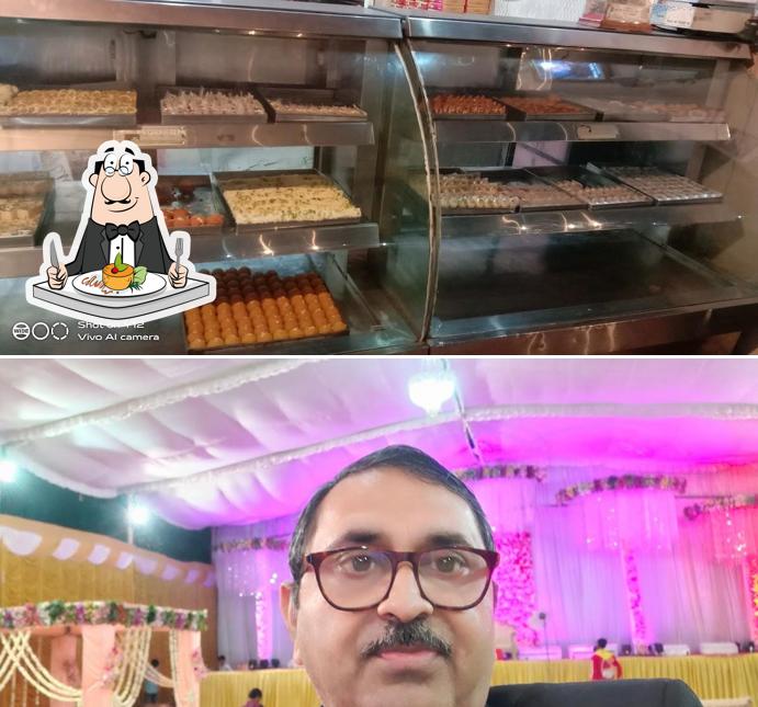 Chini Halwai Mistan Bhandar M.S. road