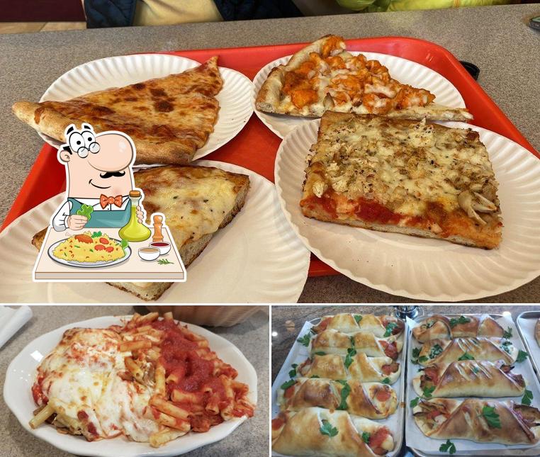 Raimo's Pizza Hicksville in Hicksville Restaurant menu and reviews