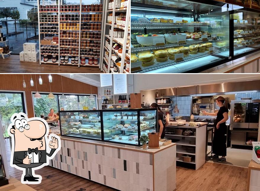 Barker's Foodstore & Eatery in Geraldine Restaurant reviews