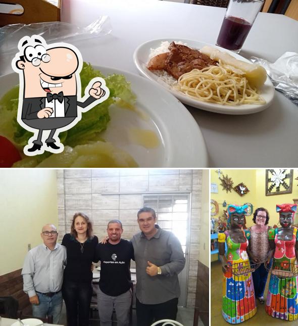 A foto da interior e comida a Teixeira Restaurante e Lancheria