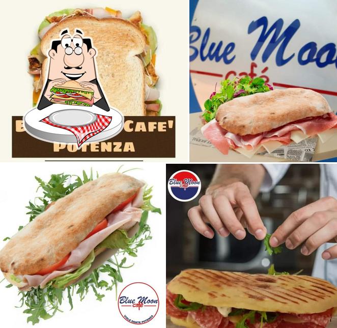 Fatti un panino a Blue Moon Cafè