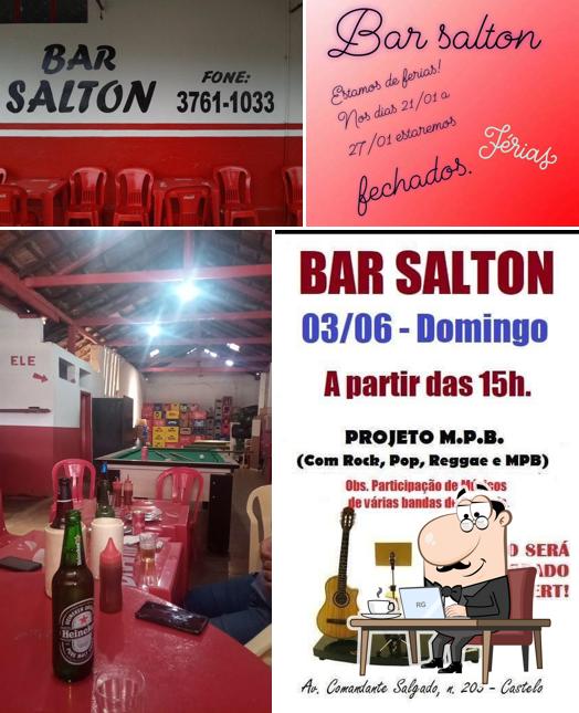 O interior do Bar Salton