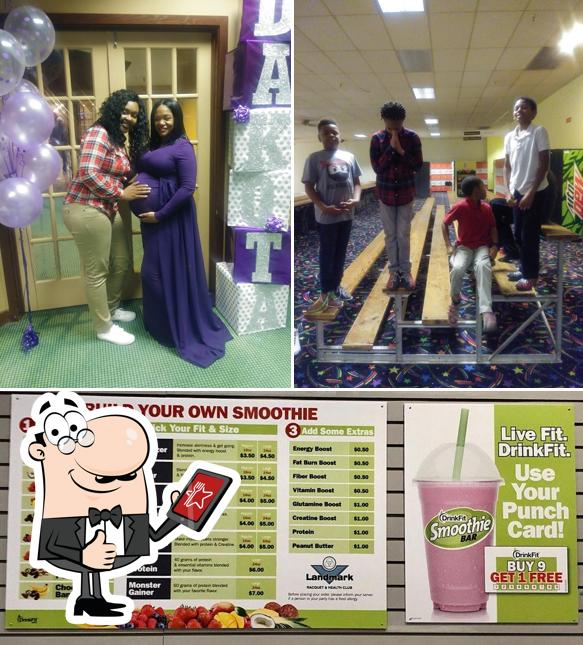 Landmark Racquet and Health Club in Peoria - Restaurant reviews