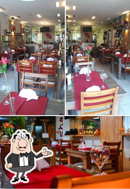 O interior do Fischaus Sushi