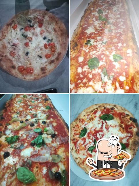 Scegli una pizza a Pizzeria Ristorante Villa Florio