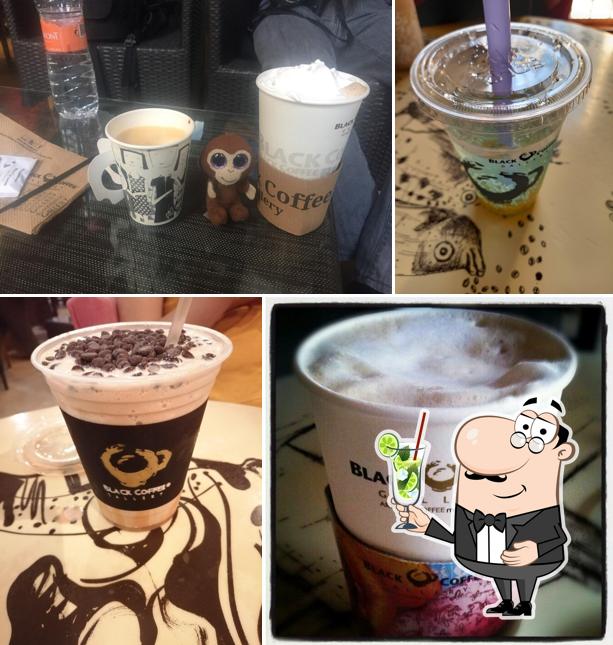 Black Coffee Gallery provides a range of beverages