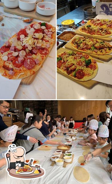 Pide una pizza en Metro Café 都薈廊