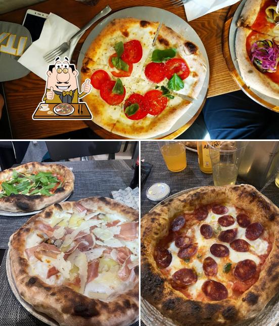 Scegli una pizza a Il Rusticone