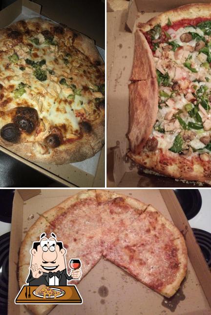 Night Owl Pizza, 1200 Ernest W Barrett Pkwy NW Suite 120 in Kennesaw