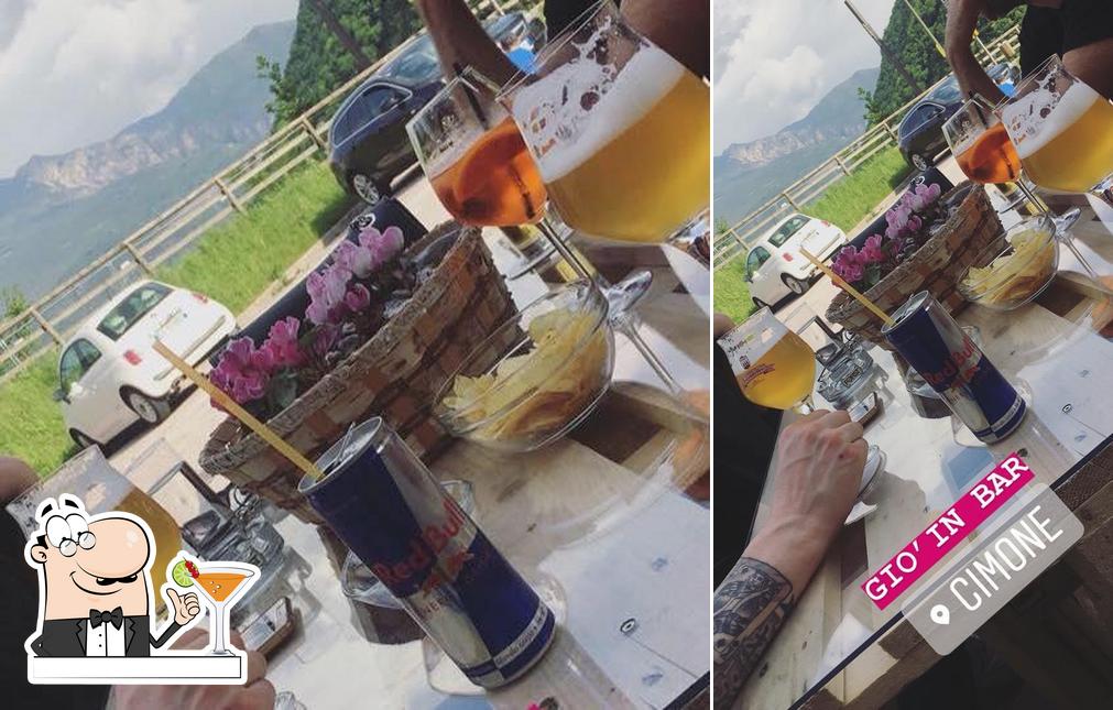 Prova un drink dal menu