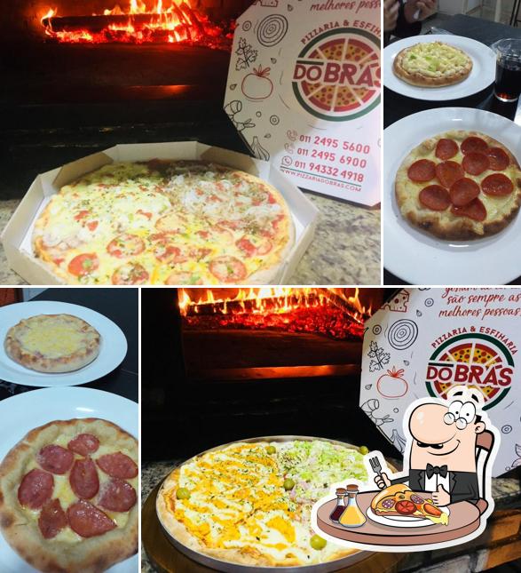 Experimente pizza no Pizzaria e Esfiharia do Brás