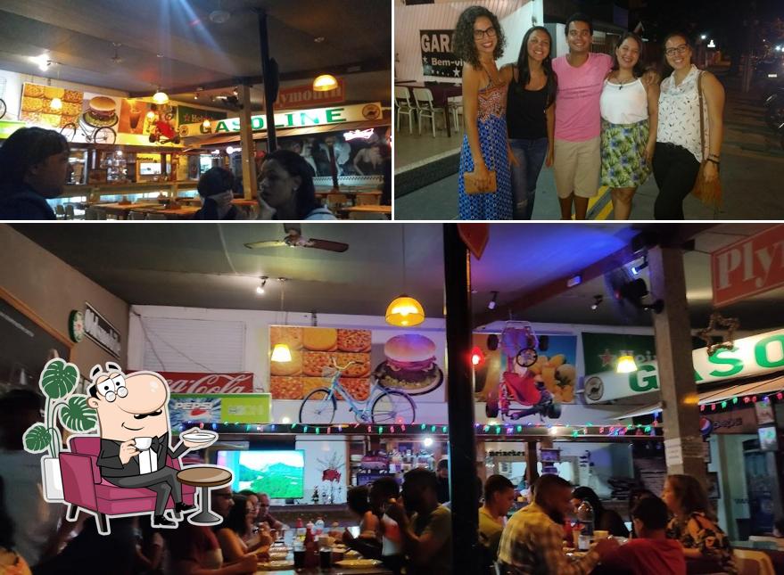 Check out how Garagem 408 Pizzaria looks inside