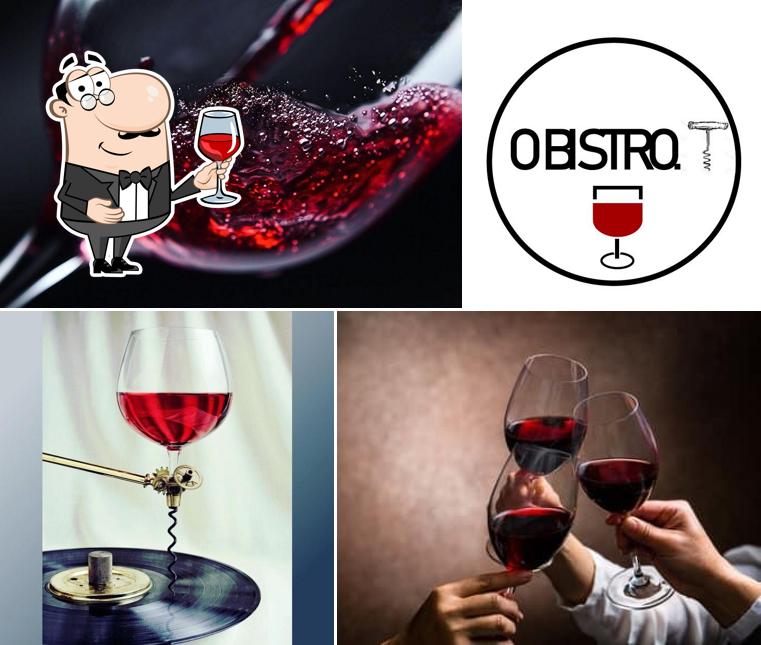 Il est fort sympathique de déguster un verre de vin à OBISTRO.T