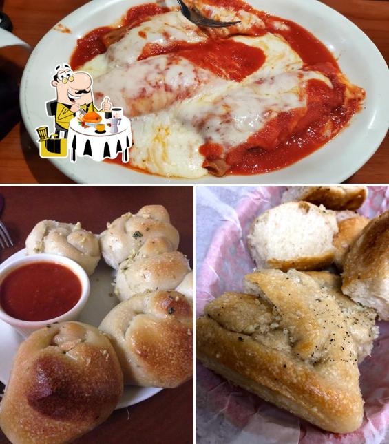 Bizzarro's Pizza of Merritt Island, 325 E Merritt Island Cswy in