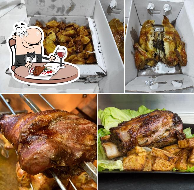 Ordina i piatti di carne a Chicken house Giraarrosto