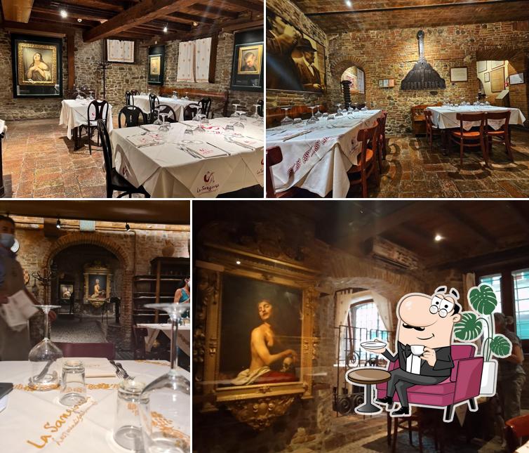 Siediti a un tavolo di La Sangiovesa