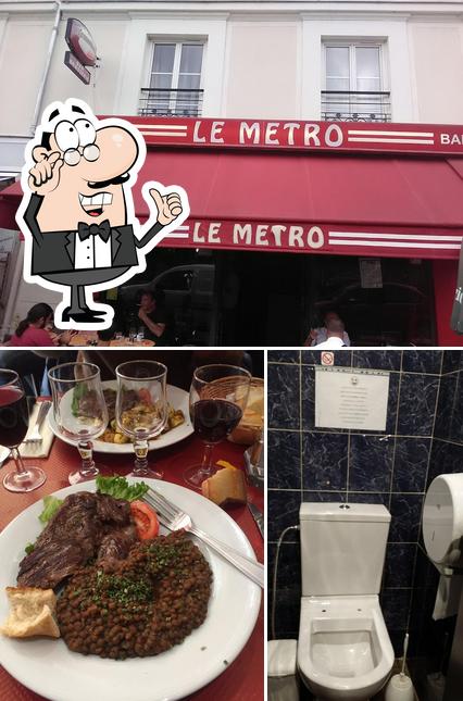 Bar Du Metro Brasserie se distingue par sa intérieur et vin