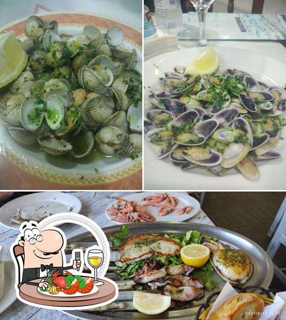 Отведайте блюда с морепродуктами в "Restaurante Mar Mediterráneo"