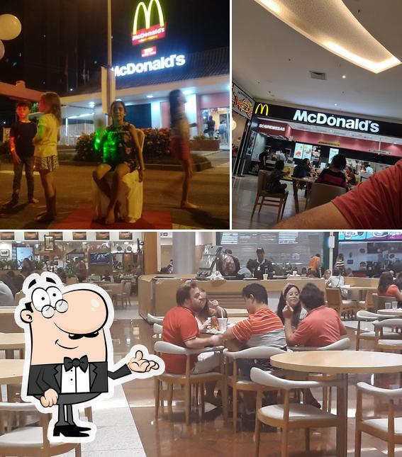 O interior do McDonald's