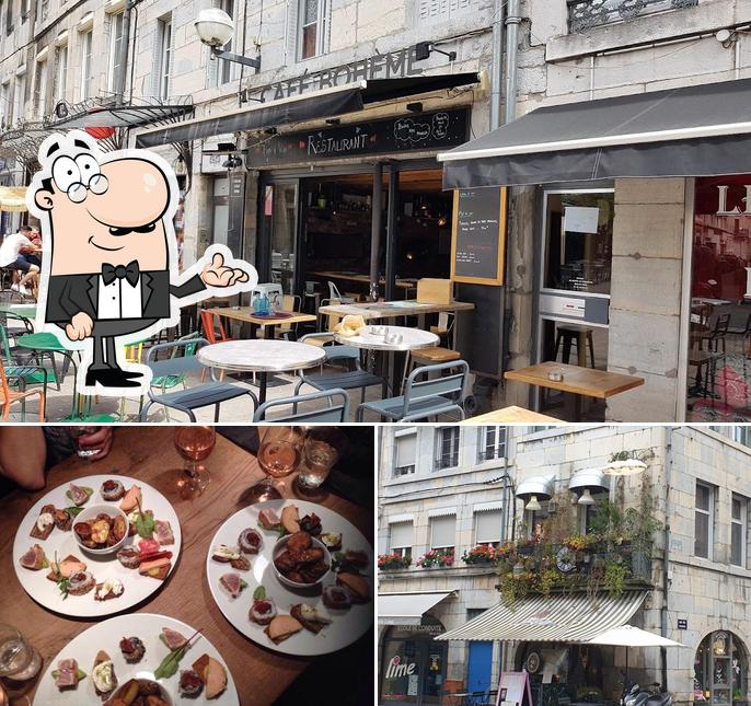 Installez-vous à l'une des tables de Café Bohème
