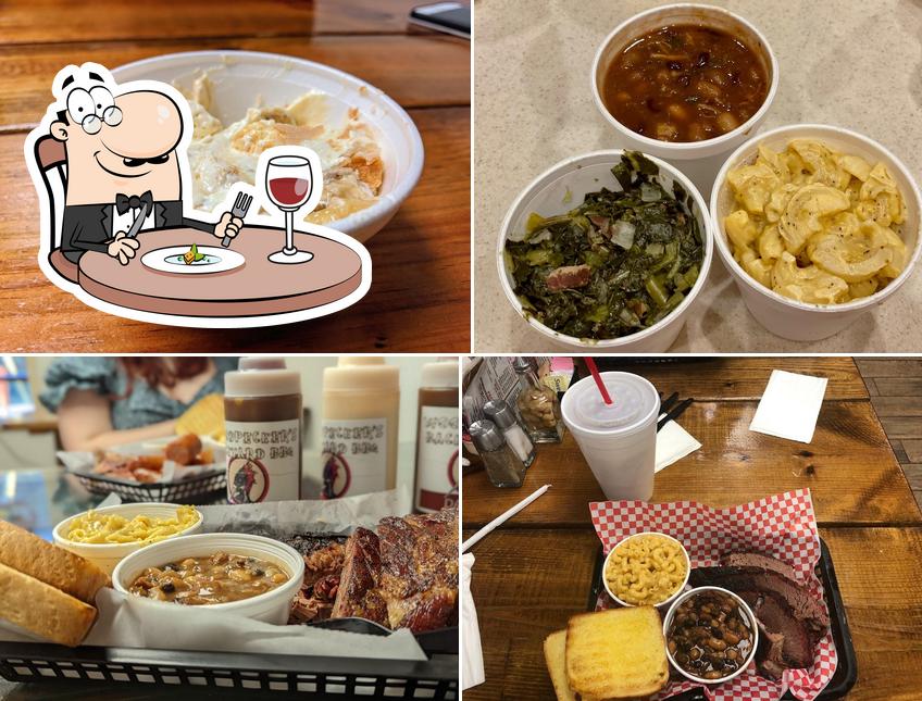 Woodpeckers Backyard BBQ in Jacksonville - Restaurant menu and reviews