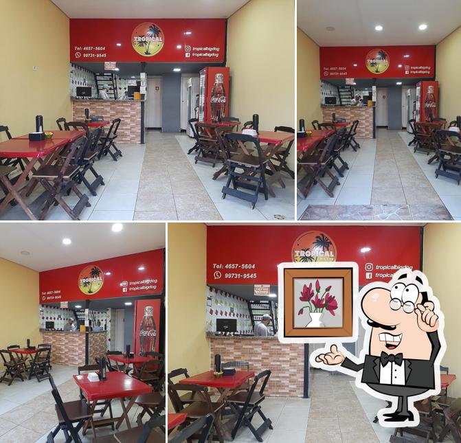 O interior do Tropical Big Dog