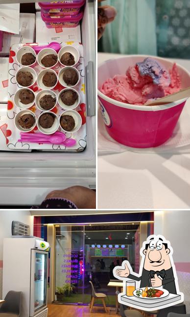 Among different things one can find food and interior at Baskin Robbins