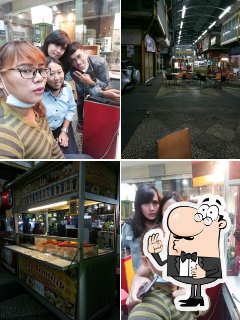 Food Court IBCC restaurant, Bandung - Restaurant reviews