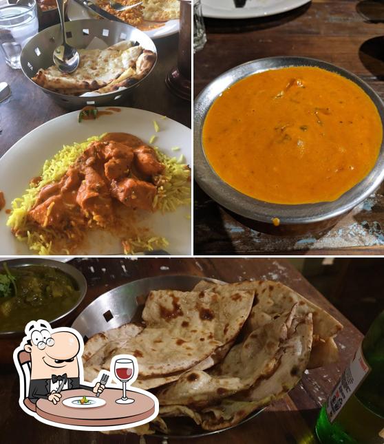 Блюда в "Bombay Bliss Indian Restaurant - Maroochydore"