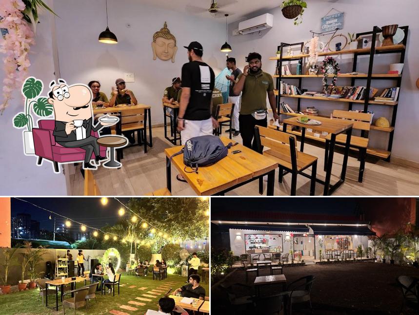 Check out how Flourmates Bakery & Cafe looks inside