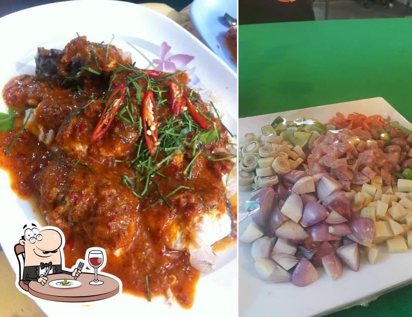 Lin's Kitchen ร้านครัวหลิน restaurant, Phra Nakhon Si Ayutthaya