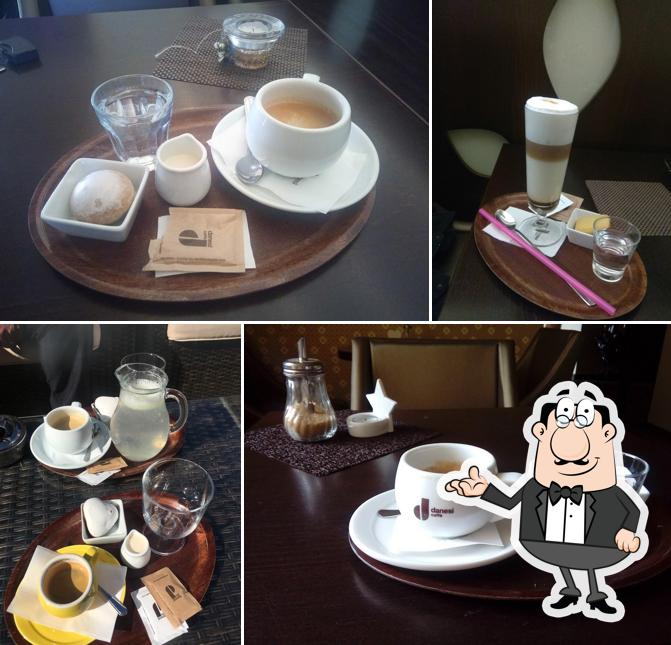 Sun Cafe & Bar