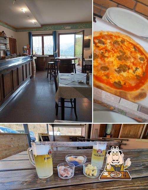 A Pizzeria Pineta Trattoria Bar, puoi ordinare una bella pizza