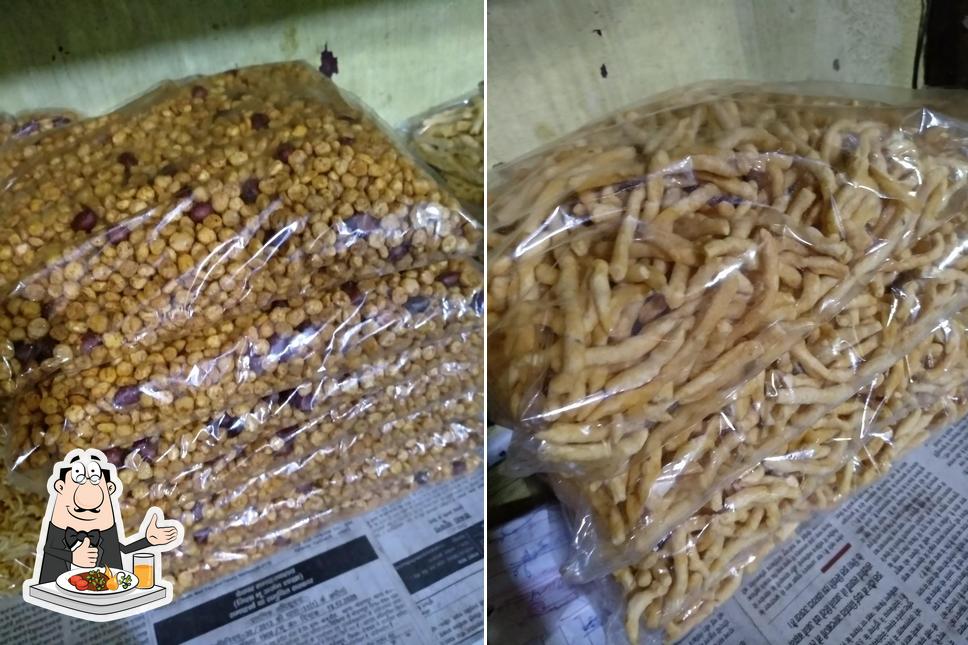 Food at Dhiraj Snacks