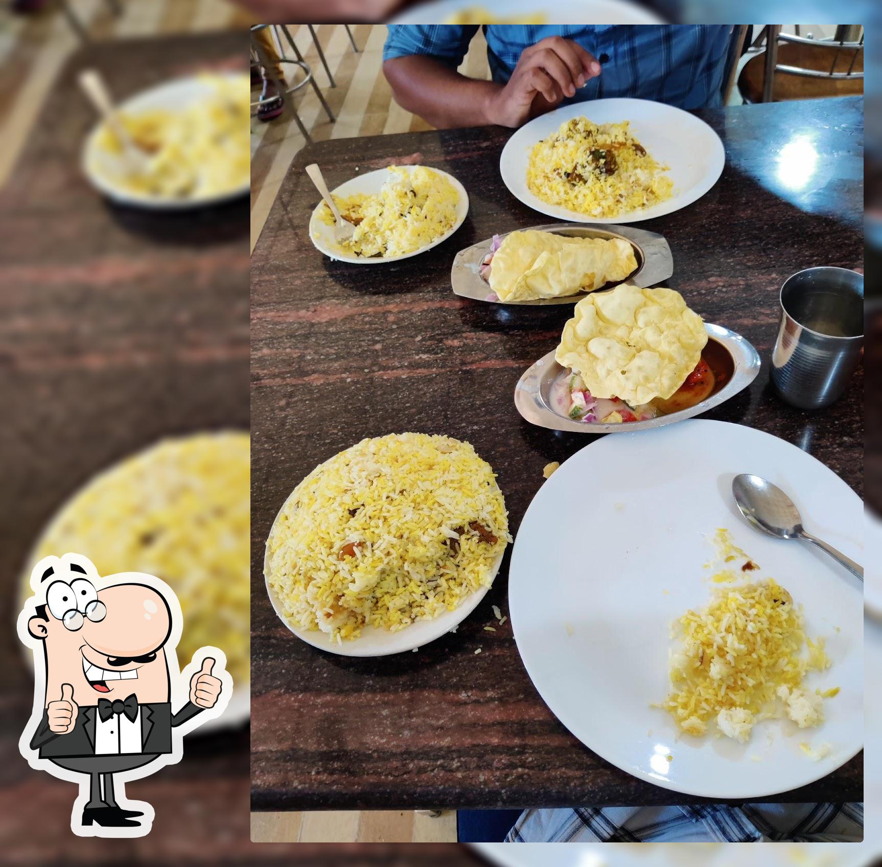 Jeelani restaurant (Rawuther biriyanees)