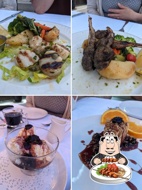 Food at Restaurant Limeni