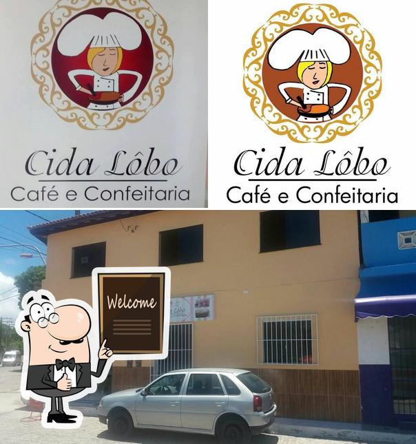 Here's a pic of Cida Lôbo Café e Confeitaria