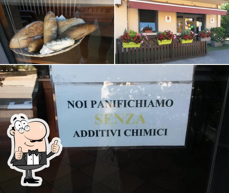 Vedi la foto di Panetteria Pasticceria Eredi Malandrino