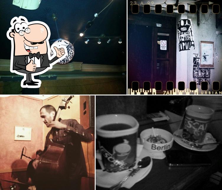 Здесь можно посмотреть изображение паба и бара "Cafe Berlin"