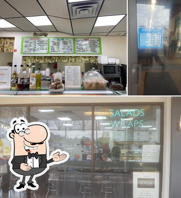 Salad Bowl Cafe in Jenkintown Restaurant menu and reviews