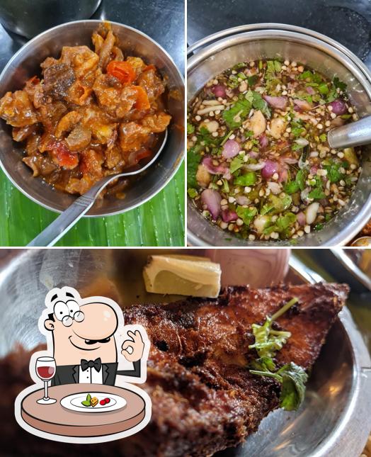 Food at VSR Nattukozhi Virunthu Restaurant