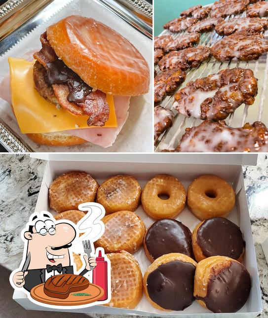 Elige un plato con carne en Daily Donuts