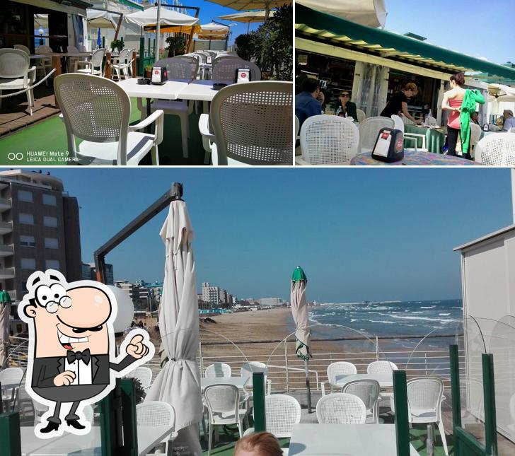 Gli interni di Golden Beach Bar