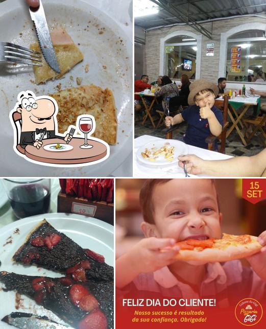 Comida em Pizzaria da Gigi