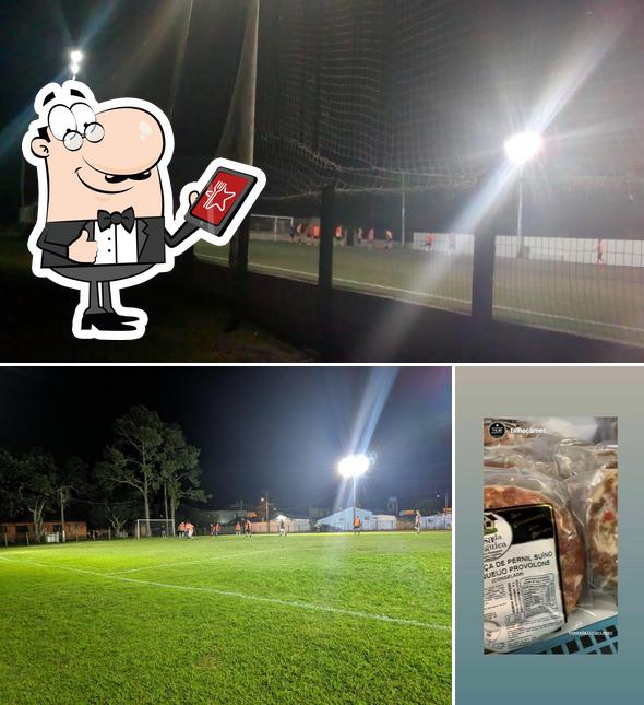 O Campo Do Zike Futebol se destaca pelo exterior e comida