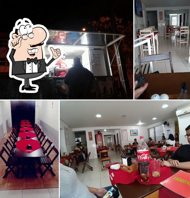 O interior do Tuca Lanches