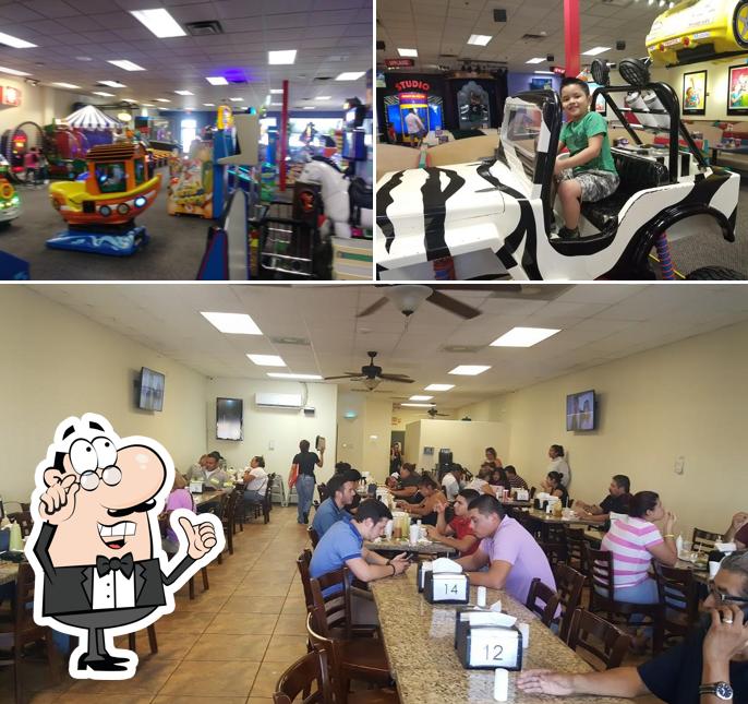 Restaurante Chuck E. Cheese, Brownsville, Frontage Rd - Carta del ...